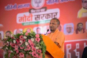 समाजवादी पार्टी और कांग्रेस का नया संस्करण 'खून चुसवा': सीएम योगी